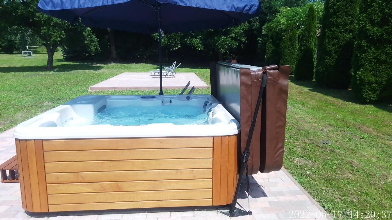 Almafas Vendeghaz Orseg Villa Kerkakutas Exterior foto